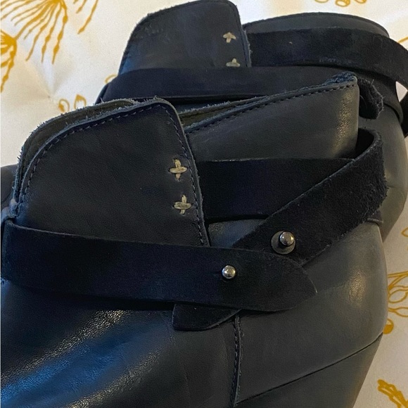 Anthropologie Rag & Bone Harrow navy ankle boots (37, 6.5) - Picture 5 of 12